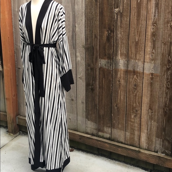 Dresses & Skirts - Stripes Like New Nourka Abaya Open Caftan